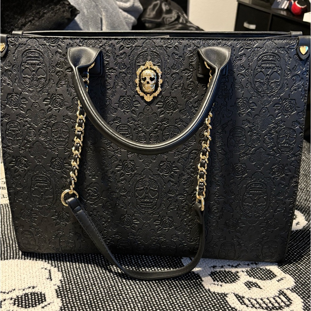 Betsey johnson skull tote purse